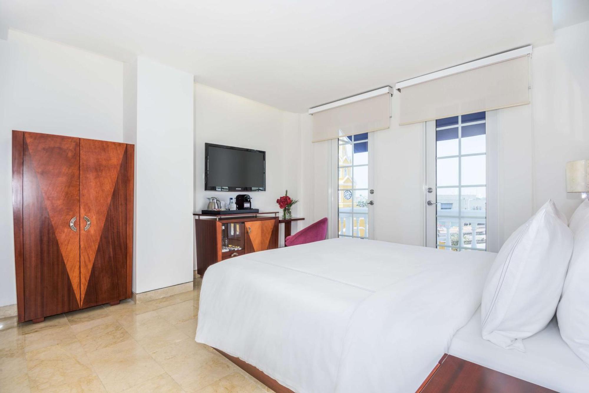 เอ็นเอช รอยัล เออร์เบิน การ์ตาเจนา Hotel Cartagena ภายนอก รูปภาพ